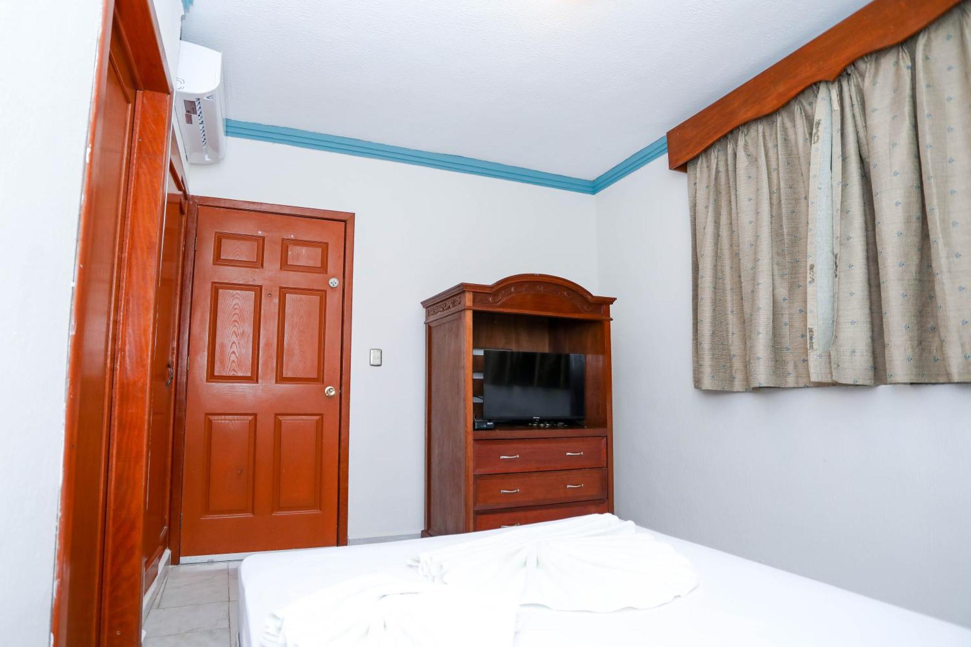Hotel Avenida Cancun Ngoại thất bức ảnh
