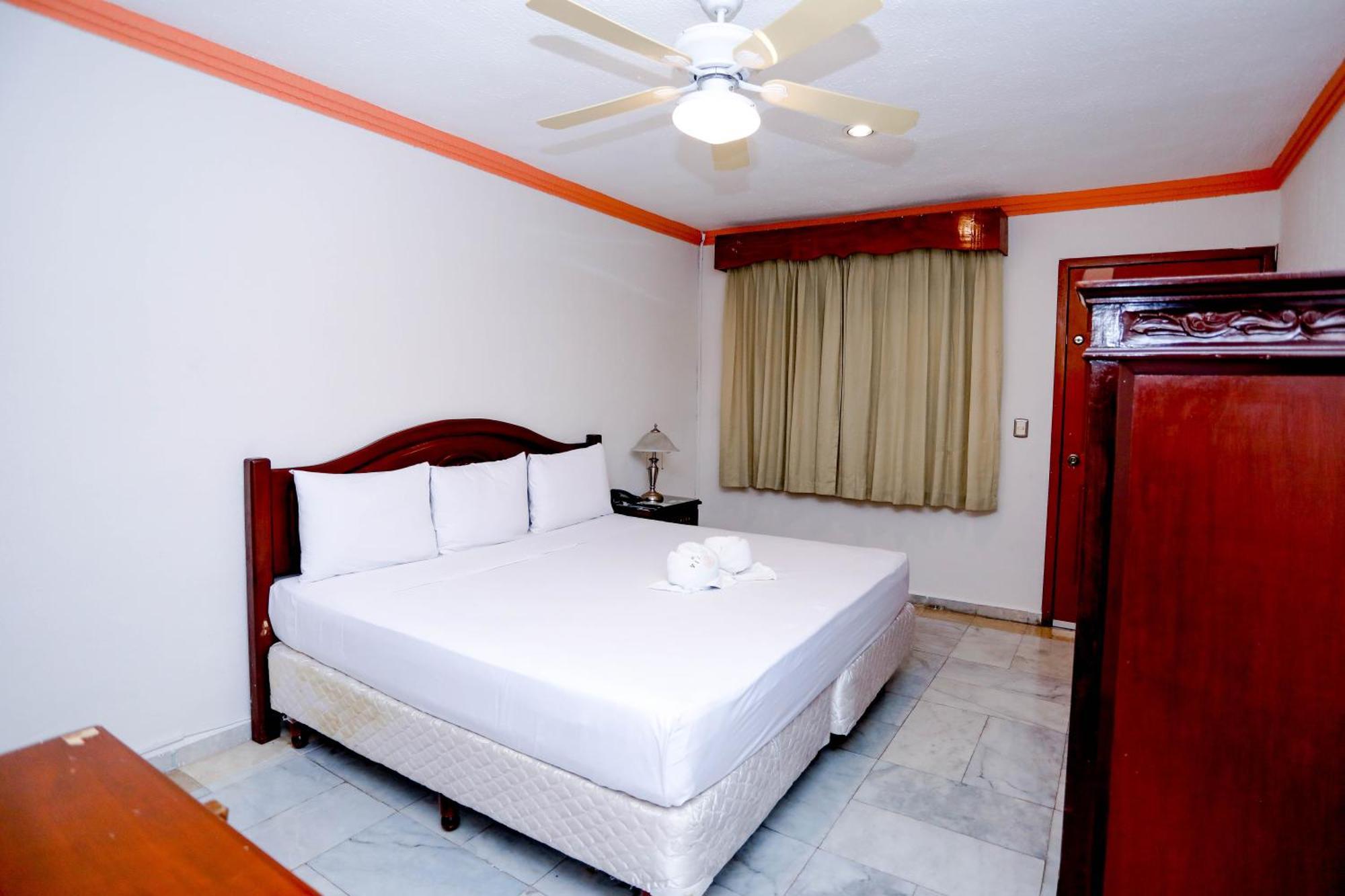 Hotel Avenida Cancun Ngoại thất bức ảnh