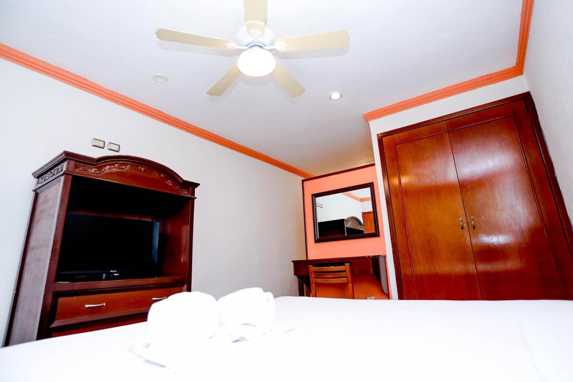 Hotel Avenida Cancun Ngoại thất bức ảnh